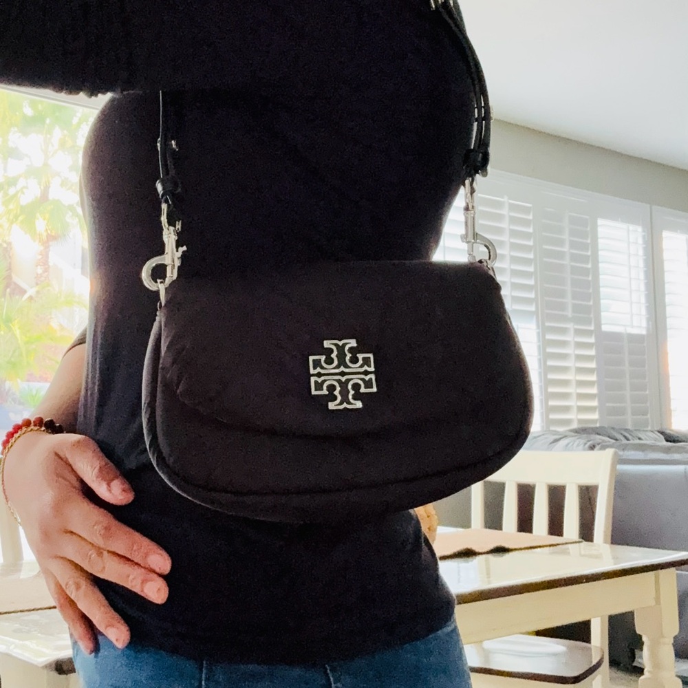 New Tory Burch Britten puff crossbody in black & matching cardholder - Picture 10 of 11